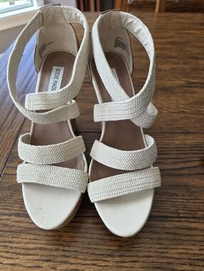 Steve Madden platform wedge Strap Sandal in Cream